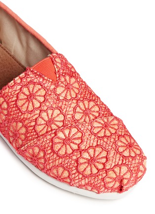 Detail View - Click To Enlarge - 90175 - Youth Classic glitter crochet kids slip-ons
