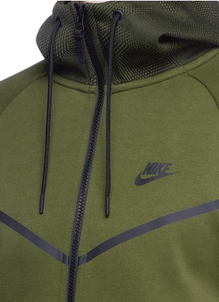 Detail View - Click To Enlarge - NIKE - 'Windrunner' mesh print Tech Fleece zip hoodie