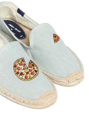 Detail View - Click To Enlarge - SOLUDOS - x Jason Palon 'Pizza' embroidery chambray espadrilles