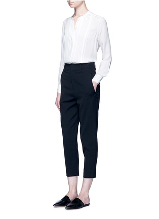 Figure View - Click To Enlarge - VINCE - 'Carrot' cropped crepe pants