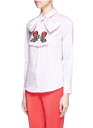 Front View - Click To Enlarge - GUCCI - Floral embroidered scarf Oxford shirt