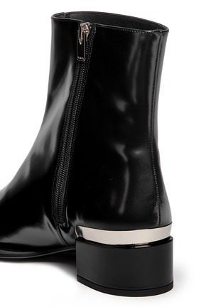 Detail View - Click To Enlarge - VINCE - 'Yasmin' metal plate leather ankle boots