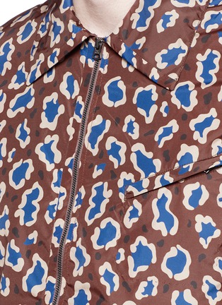 Detail View - Click To Enlarge - ACNE STUDIOS - 'Merick' leopard print windbreaker shirt jacket