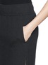 Detail View - Click To Enlarge - HELMUT LANG - Texture silk straight skirt