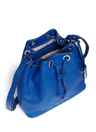 Detail View - Click To Enlarge - MICHAEL KORS - 'Jules' leather crossbody bucket bag 