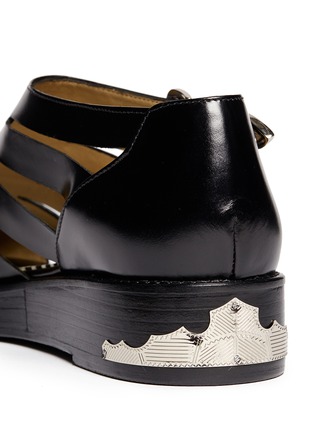 Detail View - Click To Enlarge - TOGA ARCHIVES - Buckle cutout caged leather shoes