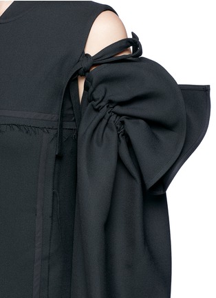 Detail View - Click To Enlarge - 73401 - Detachable sleeve cold shoulder jacket