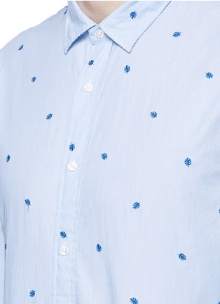 Detail View - Click To Enlarge - SCOTCH & SODA - Leaf embroidered cotton dobby shirt