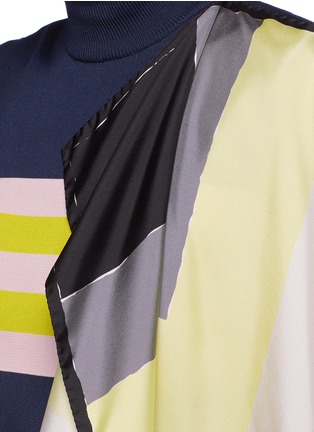 Detail View - Click To Enlarge - EMILIO PUCCI - Drape scarf sleeveless turtleneck sweater