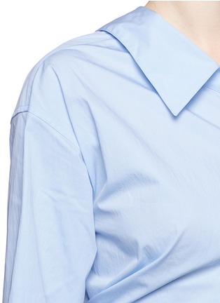 Detail View - Click To Enlarge - EMILIO PUCCI - Point collar one-shoulder poplin shirt