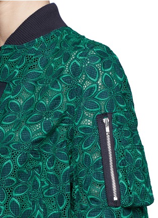 Detail View - Click To Enlarge - SACAI LUCK - Flare back floral lace varsity jacket