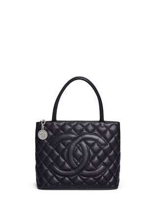 Main View - Click To Enlarge - VINTAGE CHANEL - Medallion quilted caviar leather tote