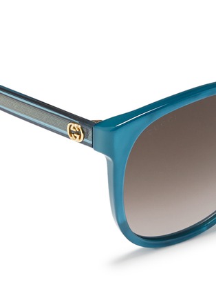 Detail View - Click To Enlarge - GUCCI - Logo wire core pearlescent acetate sunglasses