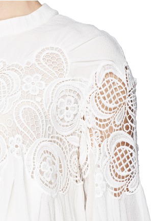 Detail View - Click To Enlarge - CHLOÉ - Guipure lace cloqué silk crépon flare top