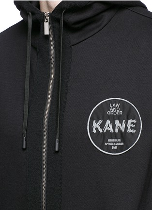 Detail View - Click To Enlarge - CHRISTOPHER KANE - 'Law and Order' patch zip hoodie