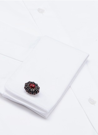 Figure View - Click To Enlarge - ALEXANDER MCQUEEN - Crystal embellished medallion cufflinks