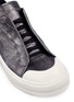 Detail View - Click To Enlarge - ALEXANDER MCQUEEN - Crinkled metallic leather sneakers