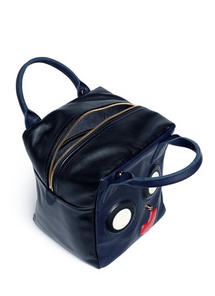  - A-ESQUE - 'Box Base Mini E-Motion' appliqué leather bag