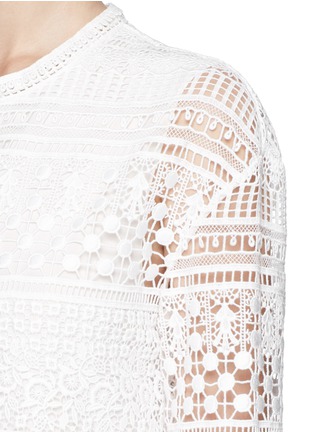 Detail View - Click To Enlarge - CHLOÉ - Patchwork embroidery guipure lace dress