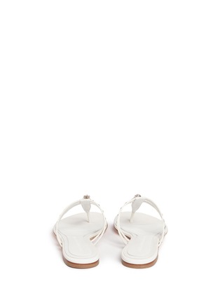 Back View - Click To Enlarge - ALEXANDER MCQUEEN - King skull and star stud leather thong sandals