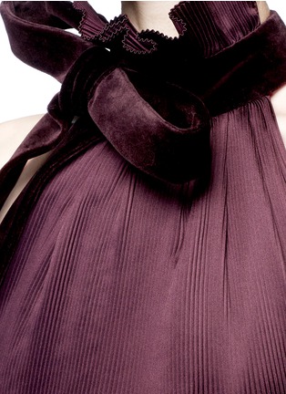 Detail View - Click To Enlarge - ROKSANDA - 'Wykeham' oversized velvet ribbon pleated halterneck gown