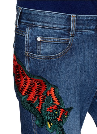 Detail View - Click To Enlarge - STELLA MCCARTNEY - Tiger embroidery slim boyfriend jeans