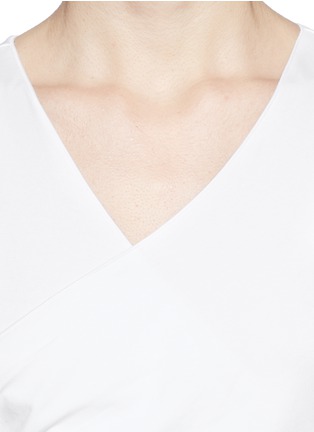 Detail View - Click To Enlarge - ARMANI COLLEZIONI - Cross front jersey top
