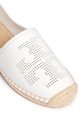 Detail View - Click To Enlarge - TORY BURCH - Perforated logo leather espadrilles