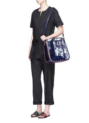 Front View - Click To Enlarge - TORY BURCH - 'Marguerite' palm leaf print plastic tote