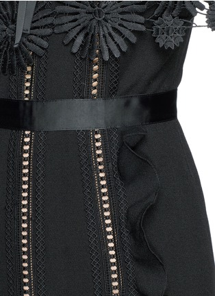 Detail View - Click To Enlarge - SELF-PORTRAIT - 'Hinkley' lace cape ruffled crepe dress