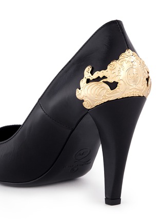 Detail View - Click To Enlarge - MC Q - Lex brocade hardware heel leather pumps