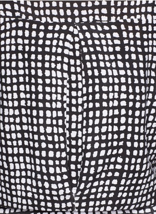Detail View - Click To Enlarge - MO&CO. EDITION 10 - Square print 3/4 sleeve cardigan