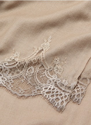Detail View - Click To Enlarge - JANAVI - Ombré lace cashmere scarf