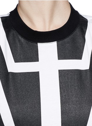 Detail View - Click To Enlarge - GIVENCHY - Coated stripe cross front tank top