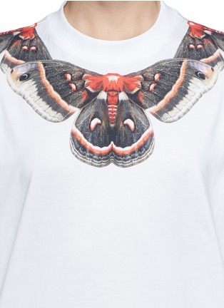Detail View - Click To Enlarge - GIVENCHY - Moth print jersey T-shirt