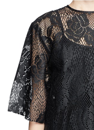 Detail View - Click To Enlarge - MSGM - Lacquer lace cropped top