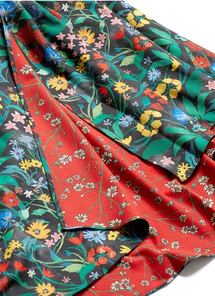 Detail View - Click To Enlarge - ALICE & OLIVIA - 'Athena' floral print high low maxi skirt
