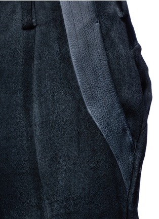 Detail View - Click To Enlarge - DEVOA - Leather trim ruched wool pants