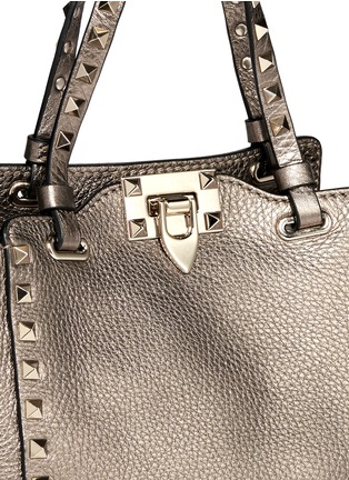 Detail View - Click To Enlarge - VALENTINO GARAVANI - 'Rockstud' mini metallic leather tote