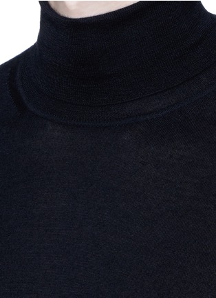 Detail View - Click To Enlarge - TOMORROWLAND - Cashmere-silk turtleneck sweater