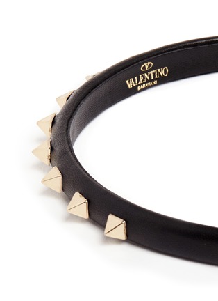 Detail View - Click To Enlarge - VALENTINO GARAVANI - 'Rockstud' leather headband