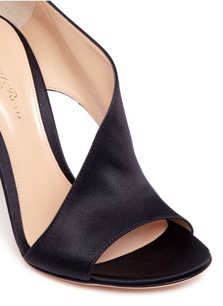Detail View - Click To Enlarge - GIANVITO ROSSI - 'Demi' arched satin bootie sandals