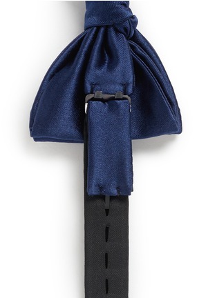 Detail View - Click To Enlarge - LANVIN - 'New Alber' silk satin bow tie