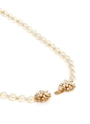 Detail View - Click To Enlarge - MIRIAM HASKELL - Crystal floral clasp Baroque pearl necklace