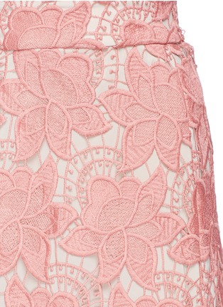 Detail View - Click To Enlarge - ALICE & OLIVIA - 'Strand' fringe hem floral lace pencil skirt