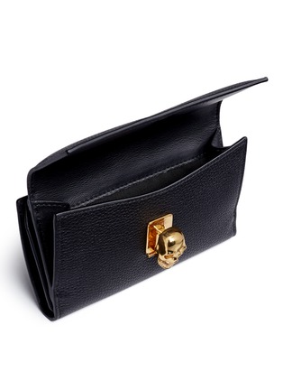 Detail View - Click To Enlarge - ALEXANDER MCQUEEN - Skull clasp leather French wallet