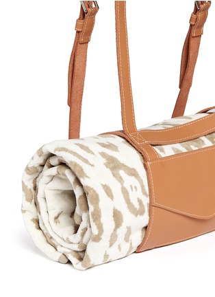 Detail View - Click To Enlarge - MASLIN & CO - Jaguar jacquard beach towel and leather backpack carrier set