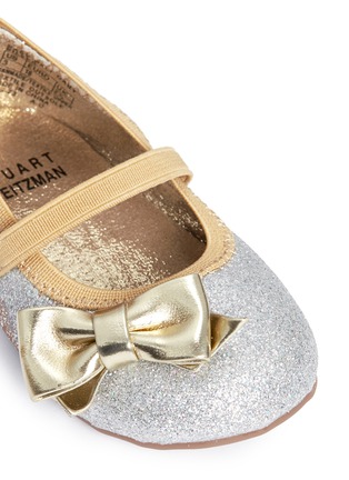 Detail View - Click To Enlarge - STUART WEITZMAN - 'Baby Pali Gaby' glitter Mary Jane shoes