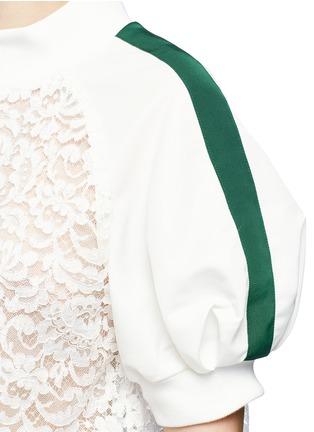Detail View - Click To Enlarge - SACAI - Sateen sleeve guipure lace top