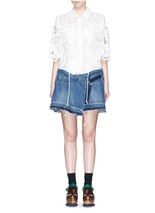 Main View - Click To Enlarge - SACAI - Embroidered patch guipure lace denim wrap dress